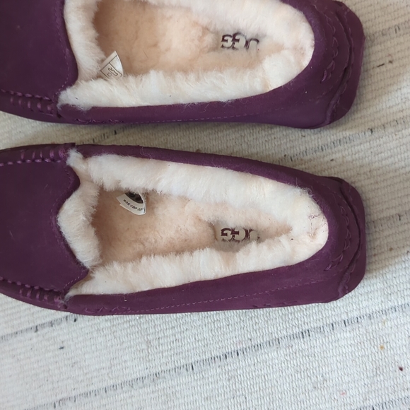 NWOB UGG Ansley slipper limited edition dark purple size 6 - Picture 6 of 8